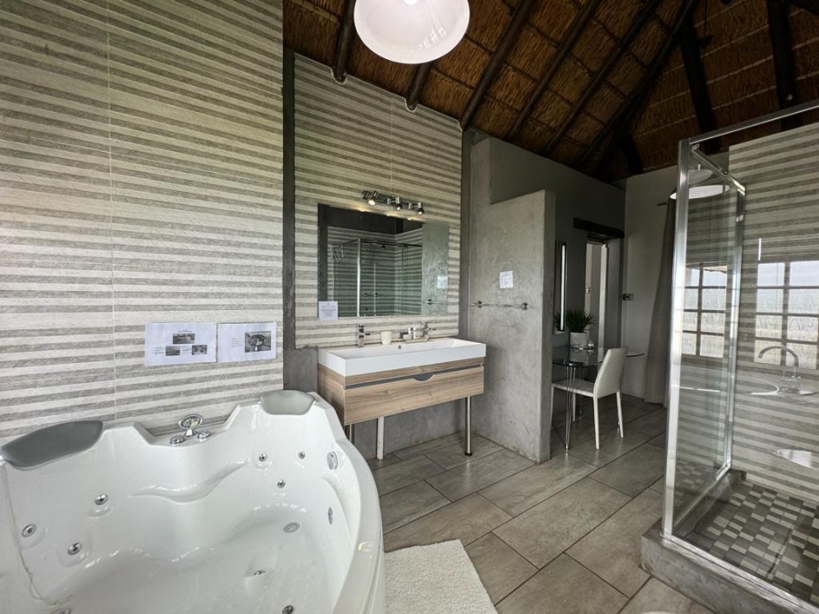 10 Bedroom Property for Sale in Kosmos North West